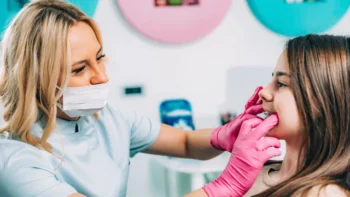 Dentist vs Orthodontist: What's the Difference? 3 Dentist vs Orthodontist guide explaining when you should see an orthodontist for braces or aligners.