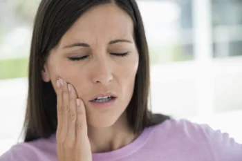 Dentist vs Orthodontist: What's the Difference? 2 Understanding tooth sensitivity with a Dentist vs Orthodontist