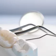 Dental Crown (1) When a dental crown is needed